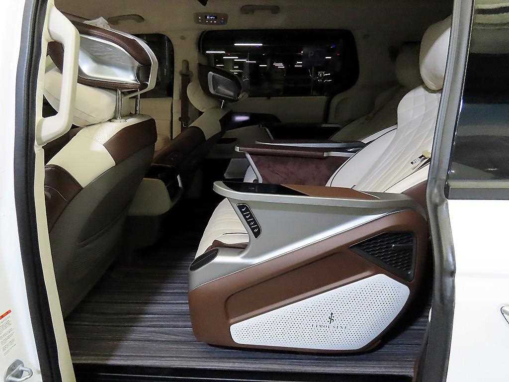 KIA Carnival - Vista 7