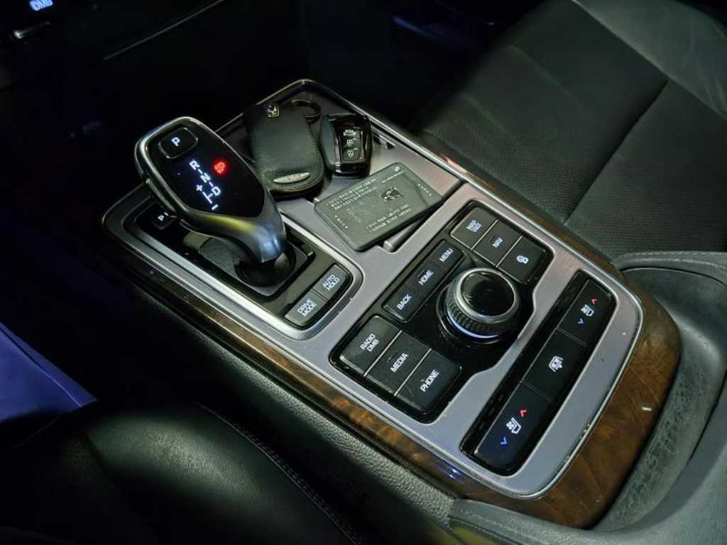 HYUNDAI Equus 2015 Blanco - Importación desde Corea - HF Imports Iquique - Foto 17