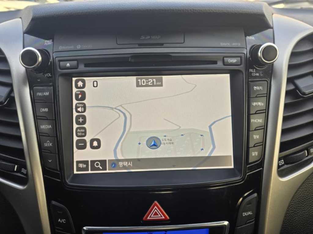 HYUNDAI i30 - Vista 10