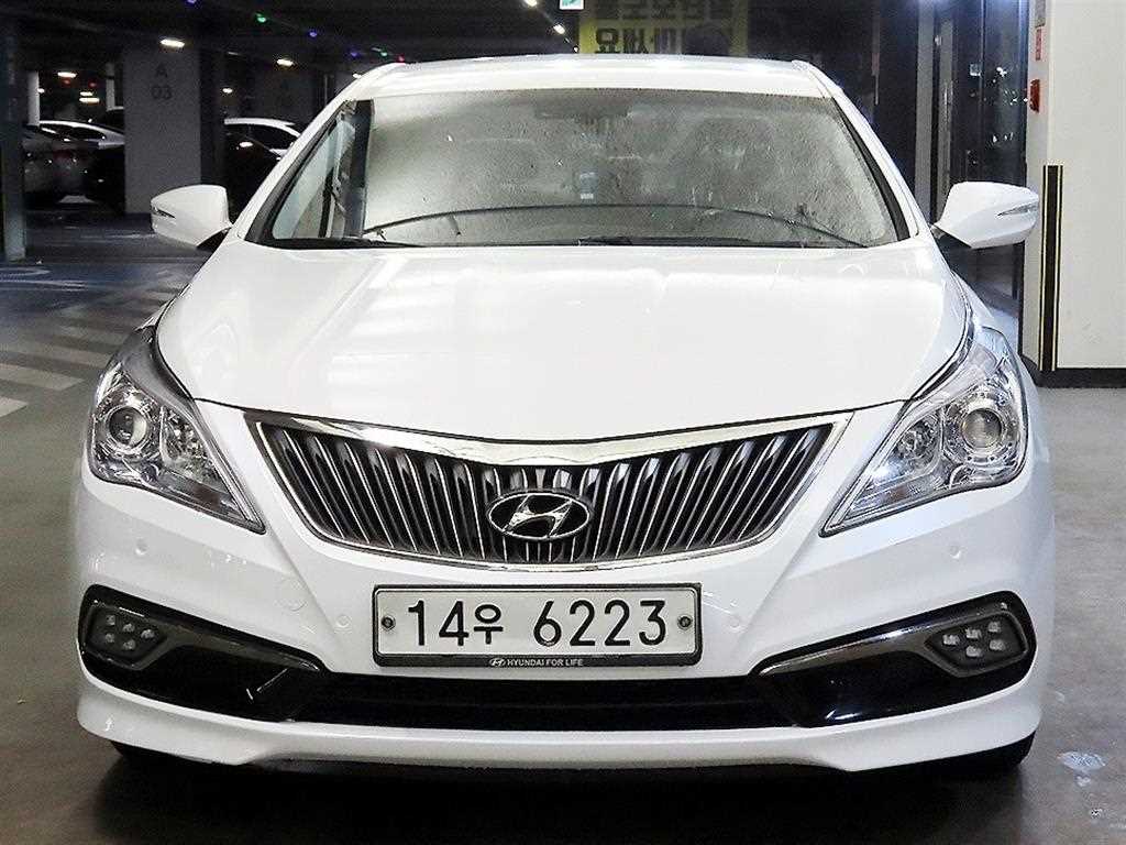 HYUNDAI Grandeur - Vista 2