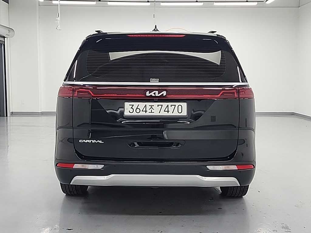 KIA Carnival - Vista 3