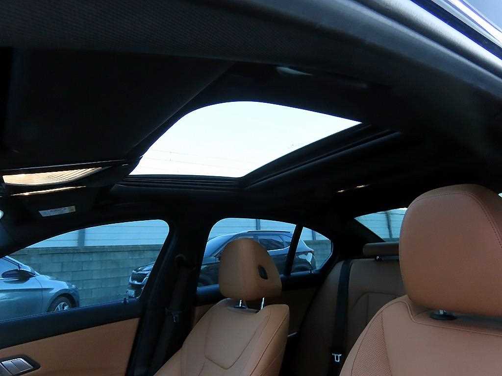 BMW 3 series 2025 Azul - Importación desde Corea - HF Imports Iquique - Foto 18