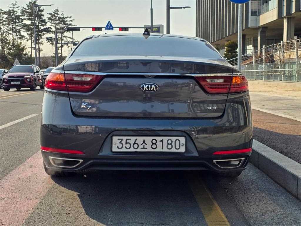 KIA K7 - Vista 4