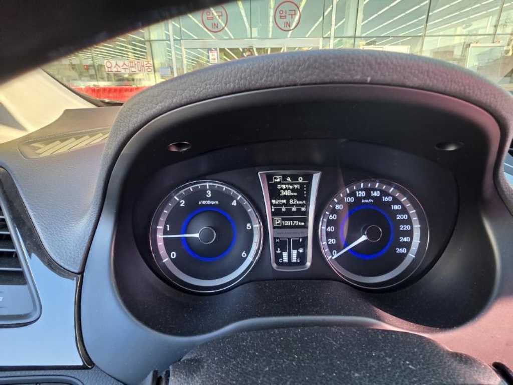 HYUNDAI Grandeur 2016 Negro - Importación desde Corea - HF Imports Iquique - Foto 15