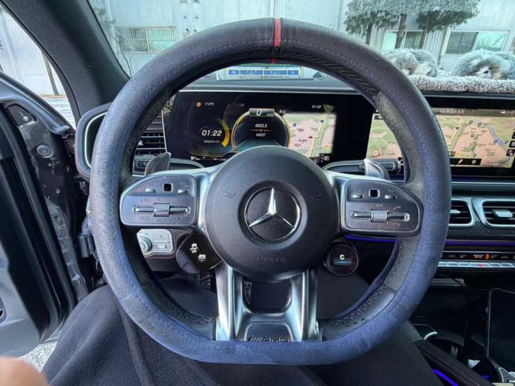 Mercedes Benz GLE Class - Vista 7