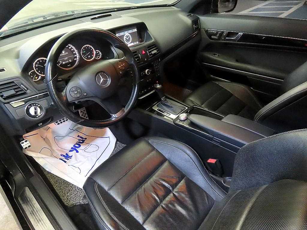 Mercedes Benz E class - Vista 10