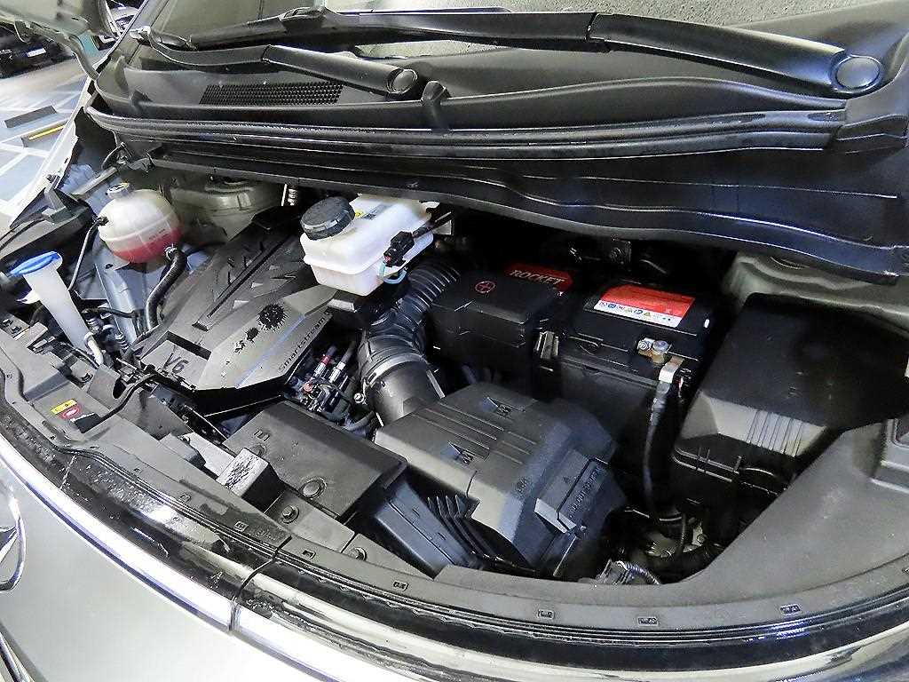 HYUNDAI Staria 2022 Gris - Importación desde Corea - HF Imports Iquique - Foto 19