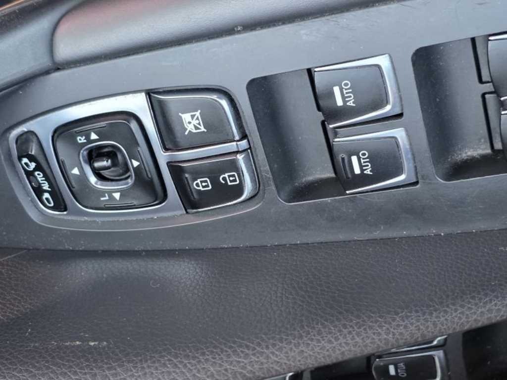 HYUNDAI Grandeur - Vista 3