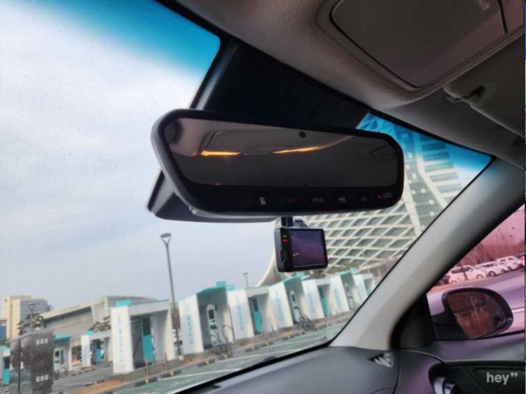 HYUNDAI Kona - Vista 12