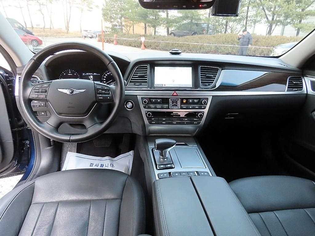 Genesis G80 - Vista 7