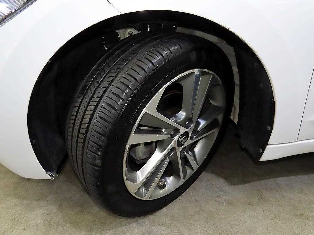 HYUNDAI Avante 2018 - Importación desde Corea - HF Imports Iquique - Foto 18