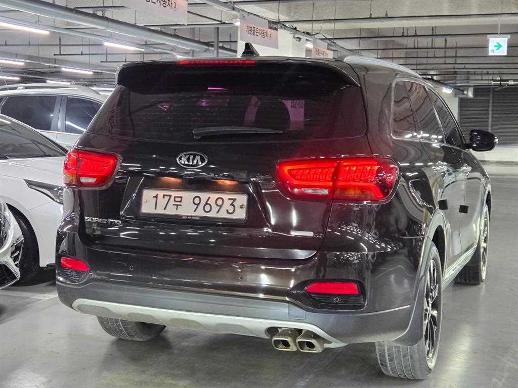 KIA Sorento - Vista 3