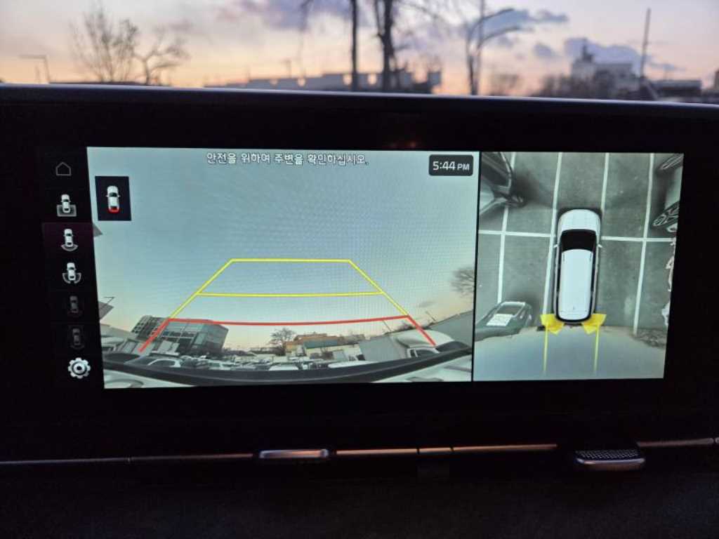 KIA Carnival - Vista 8