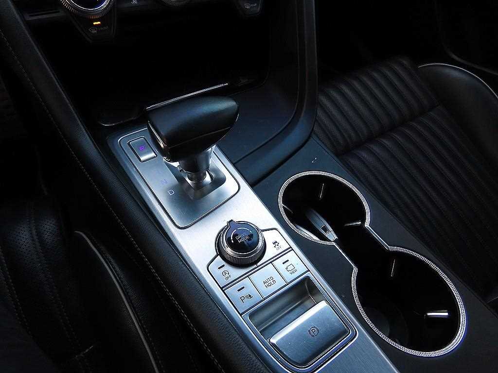 Genesis G70 - Vista 11