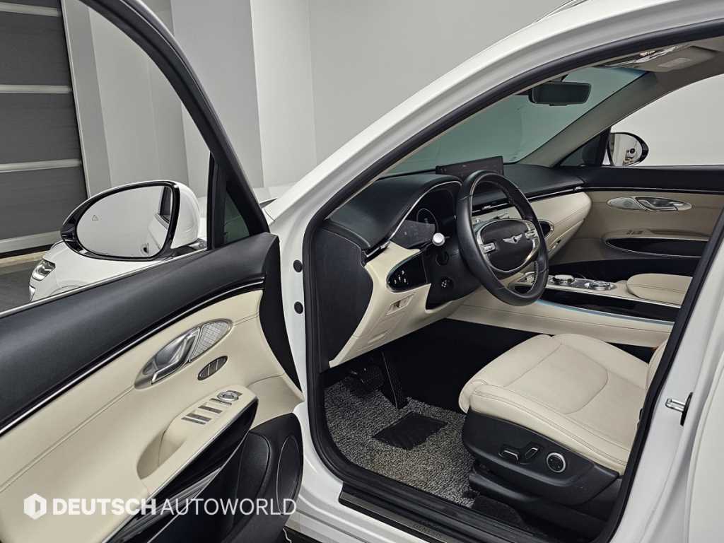 Genesis GV70 - Vista 11