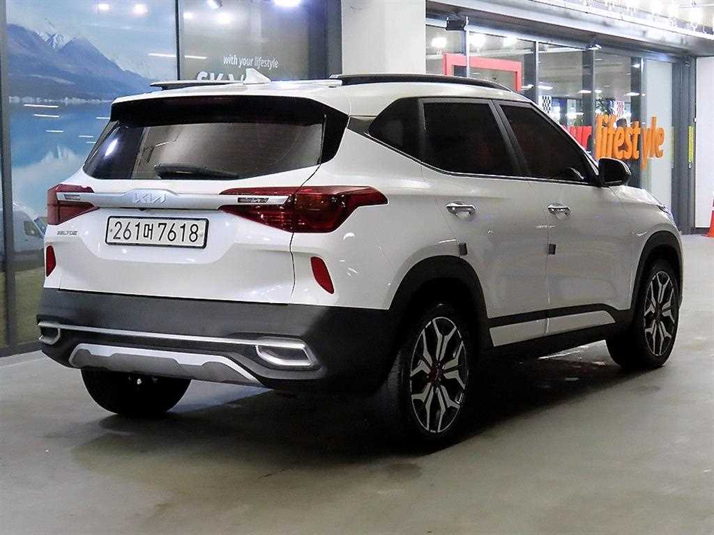 KIA Seltos - Vista 4