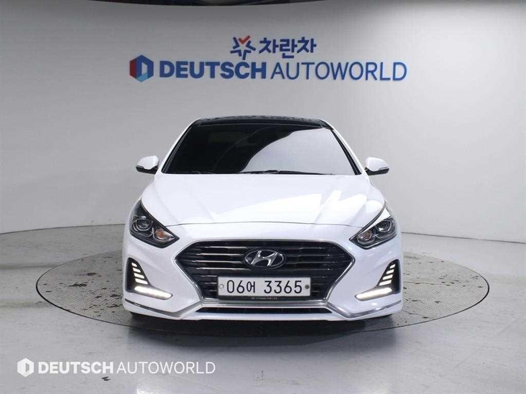 HYUNDAI Sonata - Vista 4