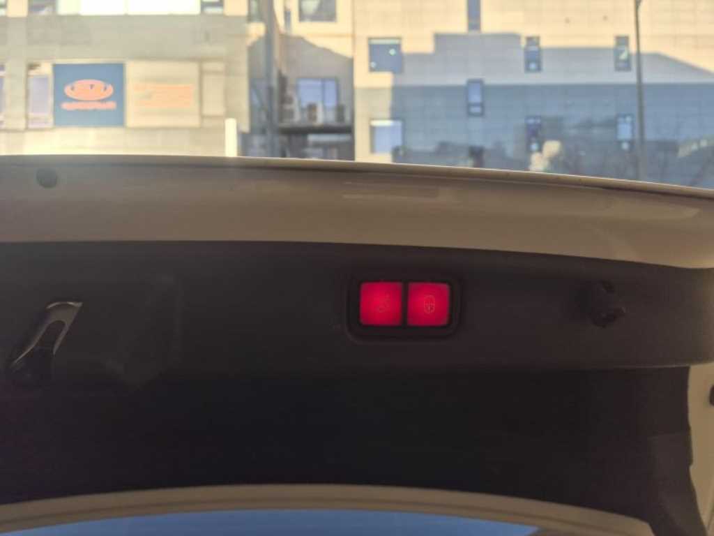 Mercedes Benz C Class - Vista 4