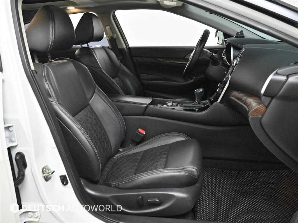 Nissan Maxima - Vista 10