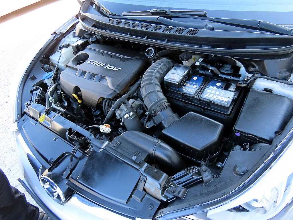 HYUNDAI Avante 2015 Plateado - Importación desde Corea - HF Imports Iquique - Foto 19