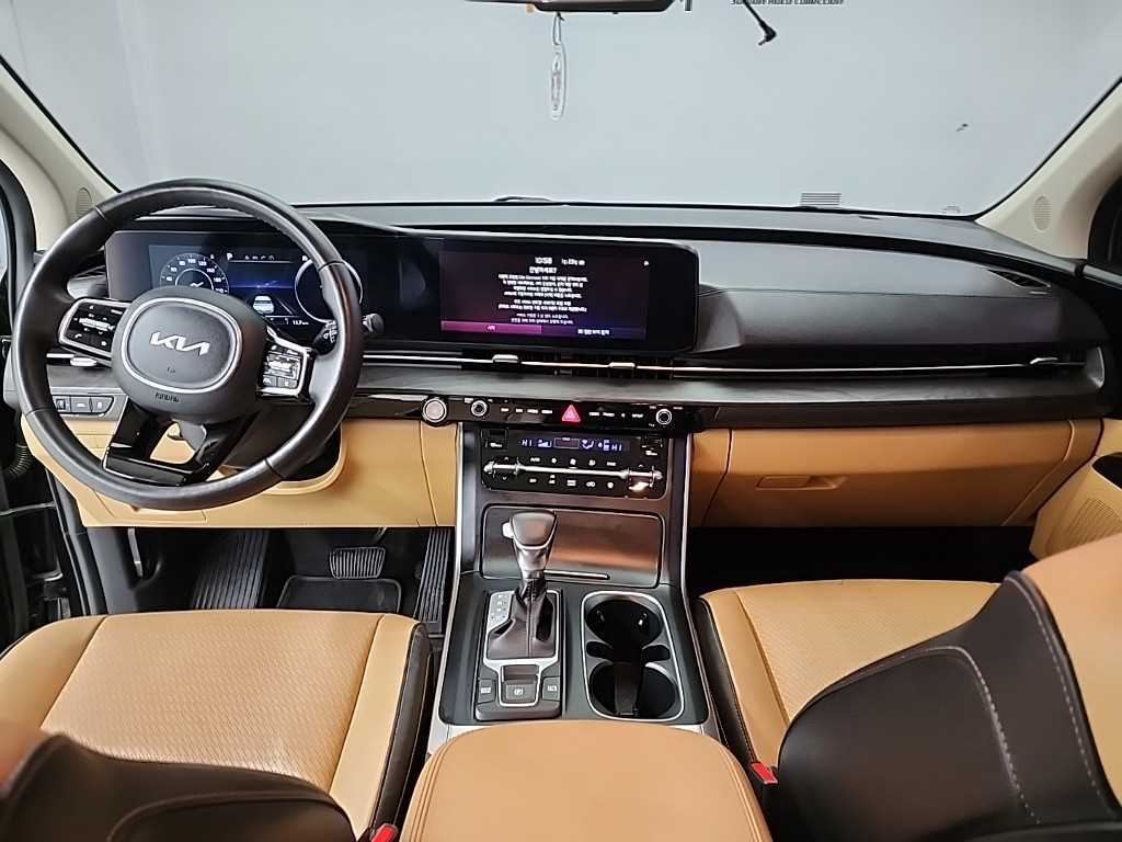 KIA Carnival - Vista 7