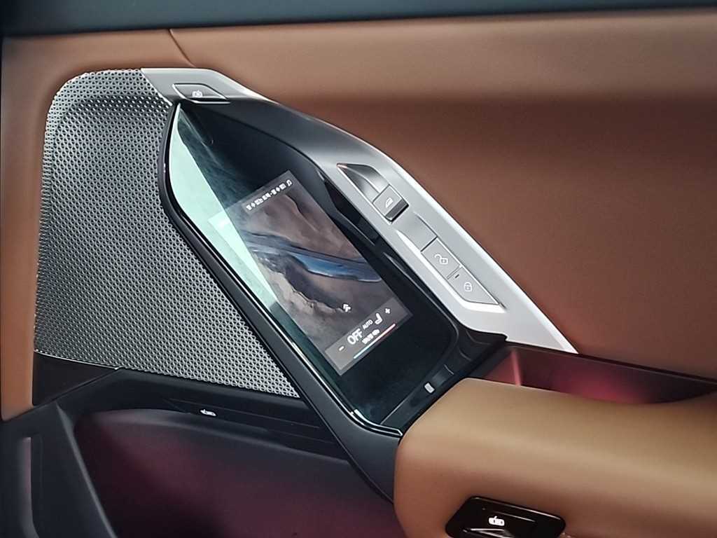 BMW 7 Series 2024 Negro - Importación desde Corea - HF Imports Iquique - Foto 13