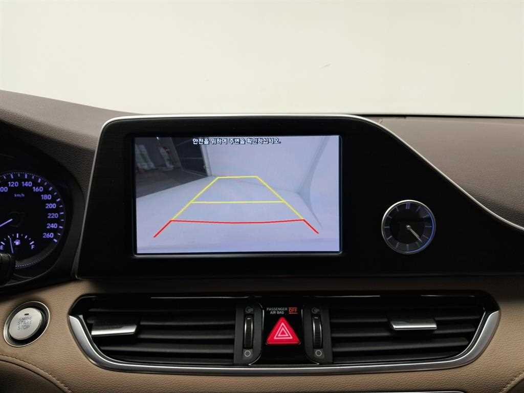 HYUNDAI Grandeur - Vista 10