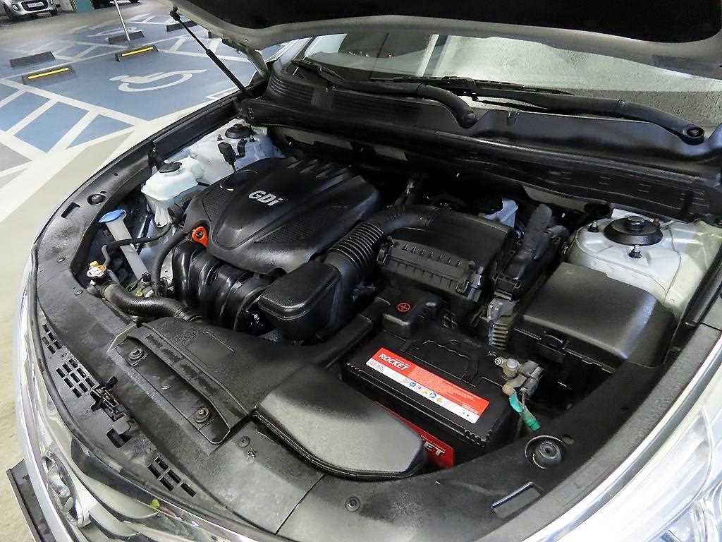 HYUNDAI Grandeur 2012 Plateado - Importación desde Corea - HF Imports Iquique - Foto 16