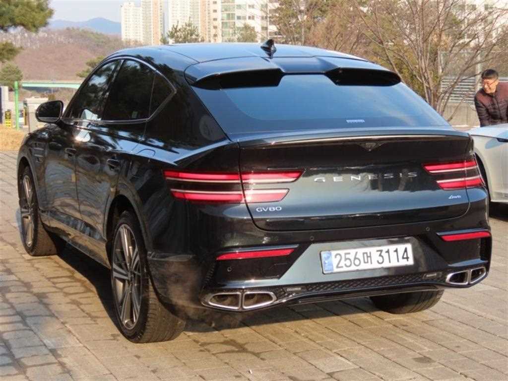 Genesis GV80 - Vista 4