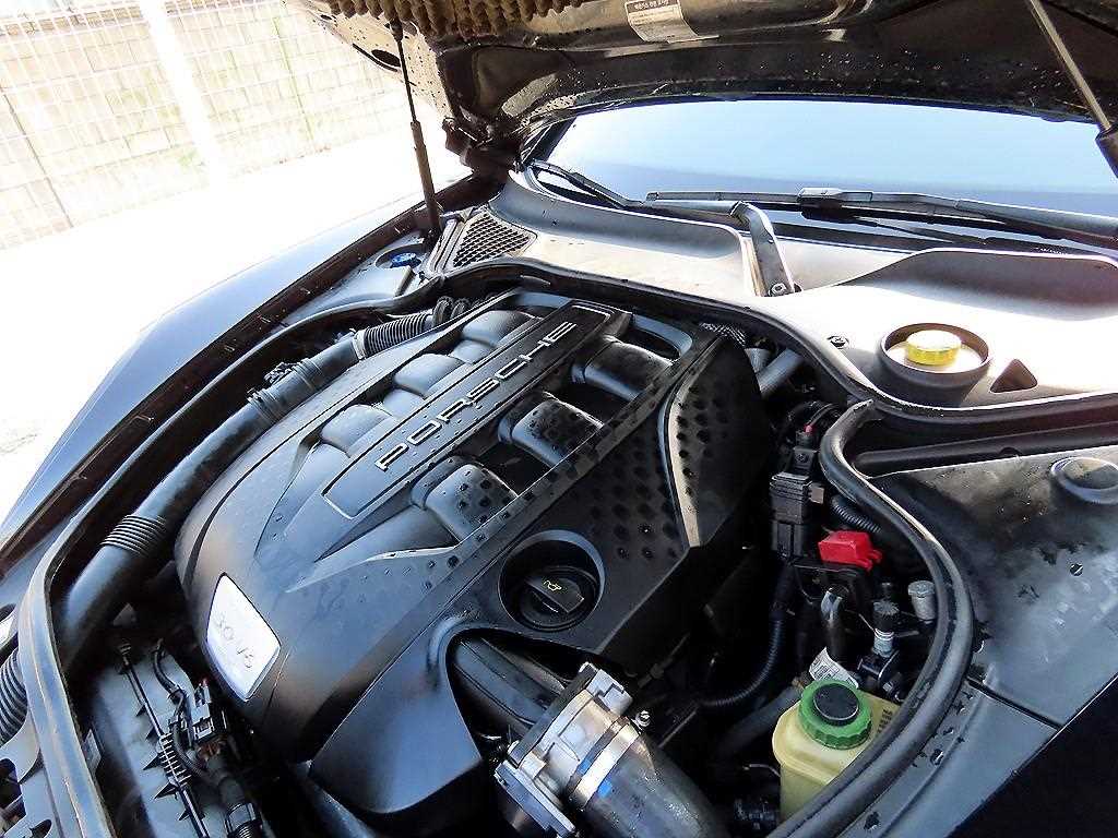 Porsche Panamera 2016 Negro - Importación desde Corea - HF Imports Iquique - Foto 19