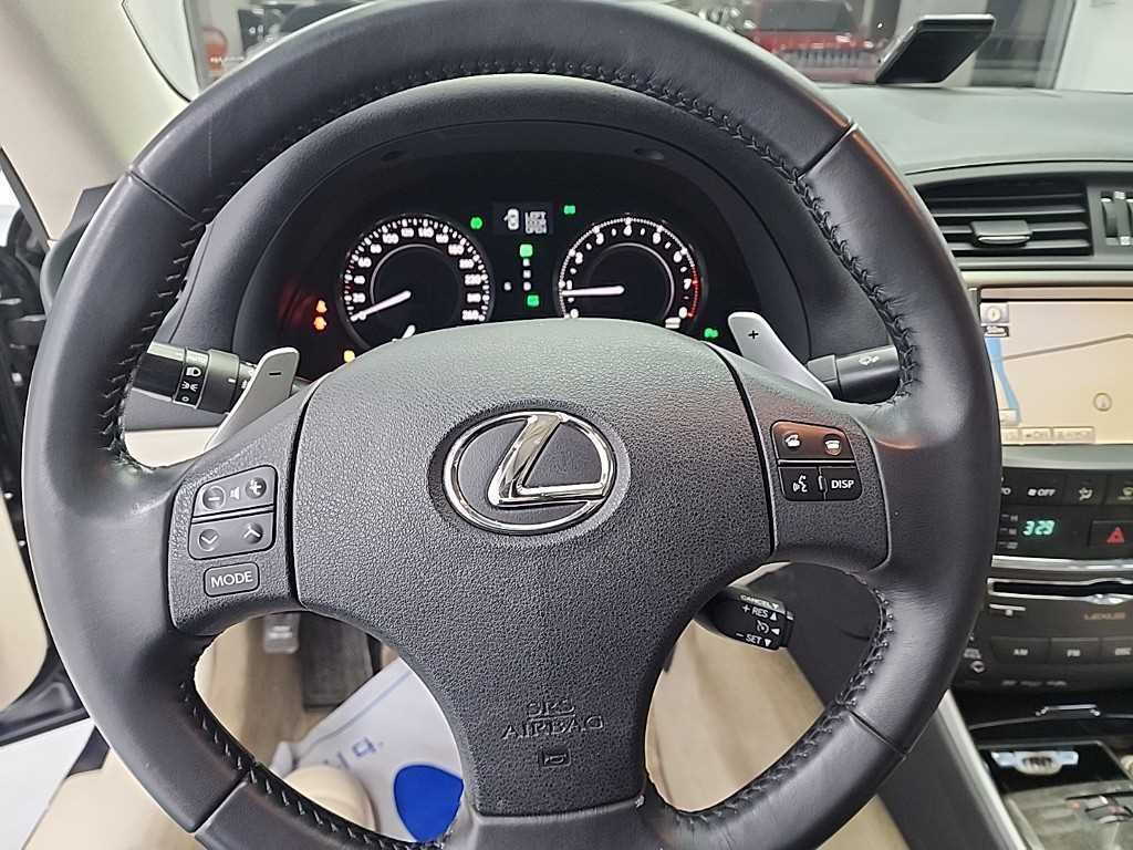 Lexus IS - Vista 9