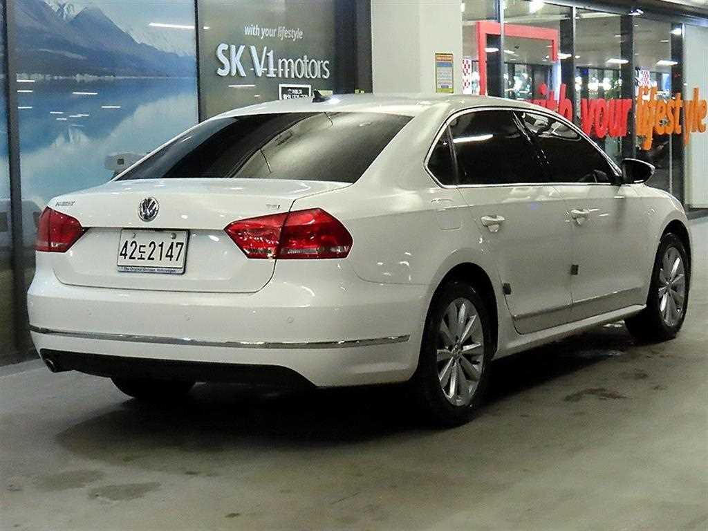 Volkswagen Passat - Vista 4
