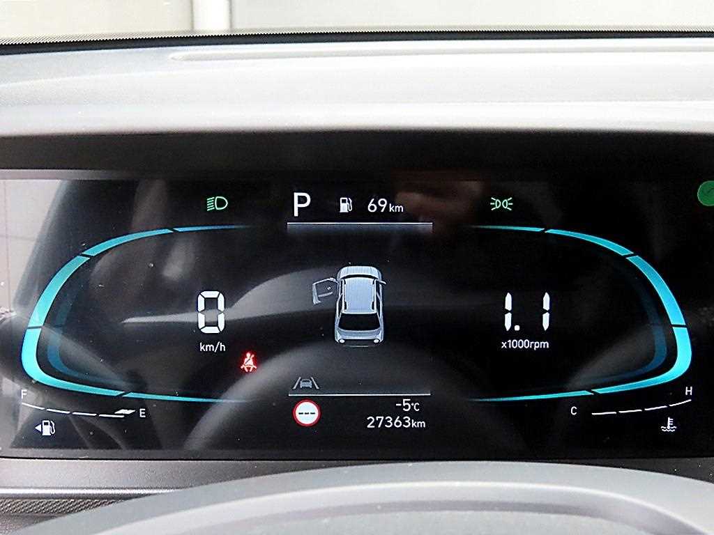 HYUNDAI Casper - Vista 8