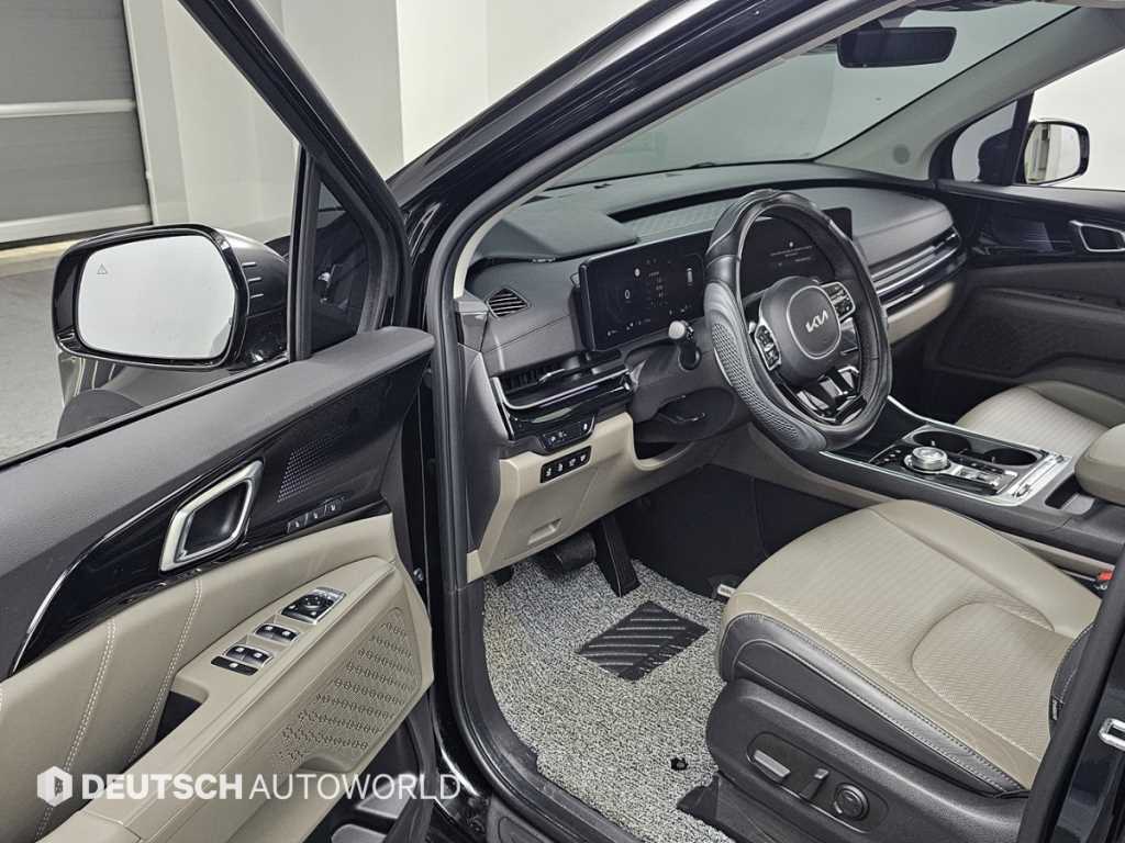 KIA Carnival - Vista 11