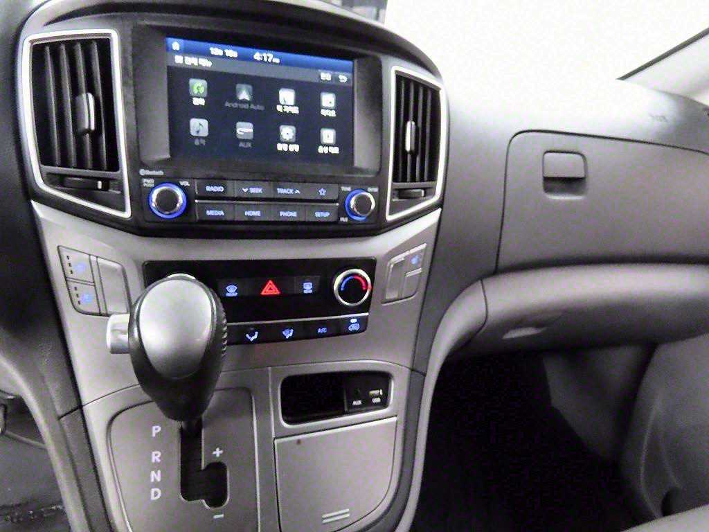 HYUNDAI Starex 2021 Gris - Importación desde Corea - HF Imports Iquique - Foto 13