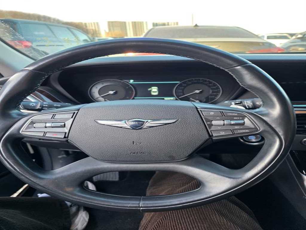 Genesis EQ900 - Vista 6