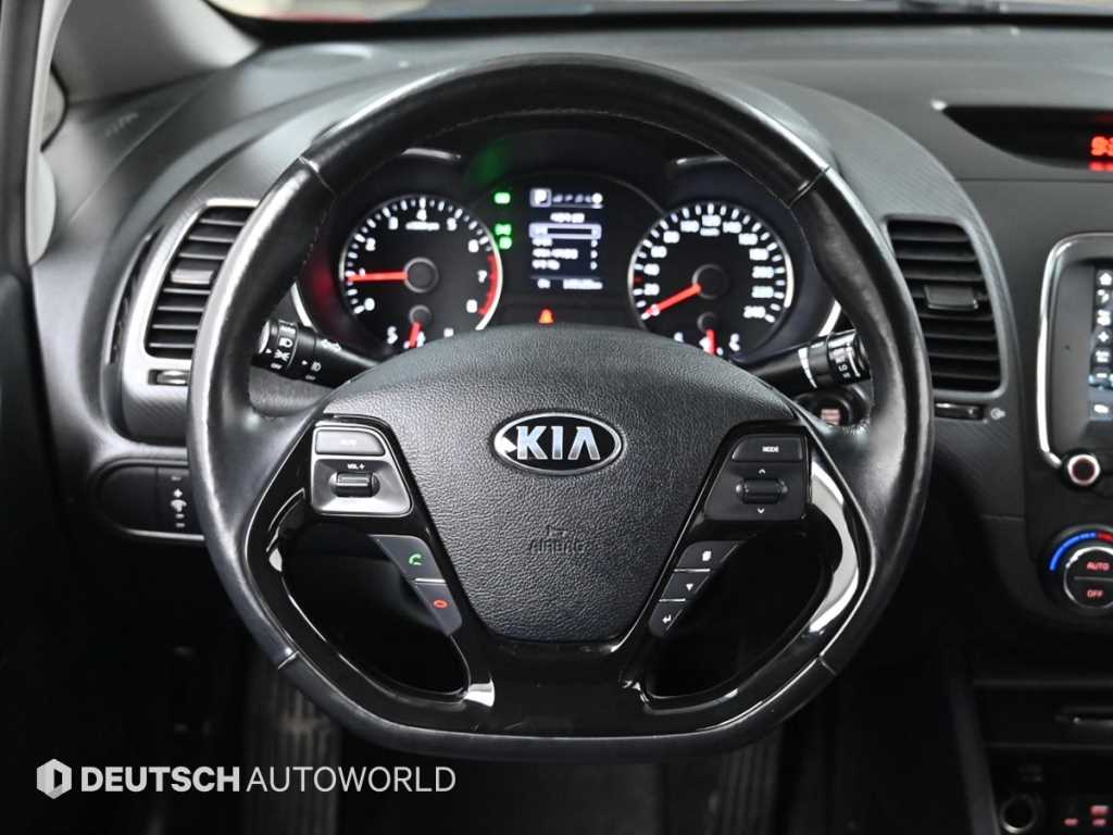 KIA K3 2017 Rojo - Importación desde Corea - HF Imports Iquique - Foto 13