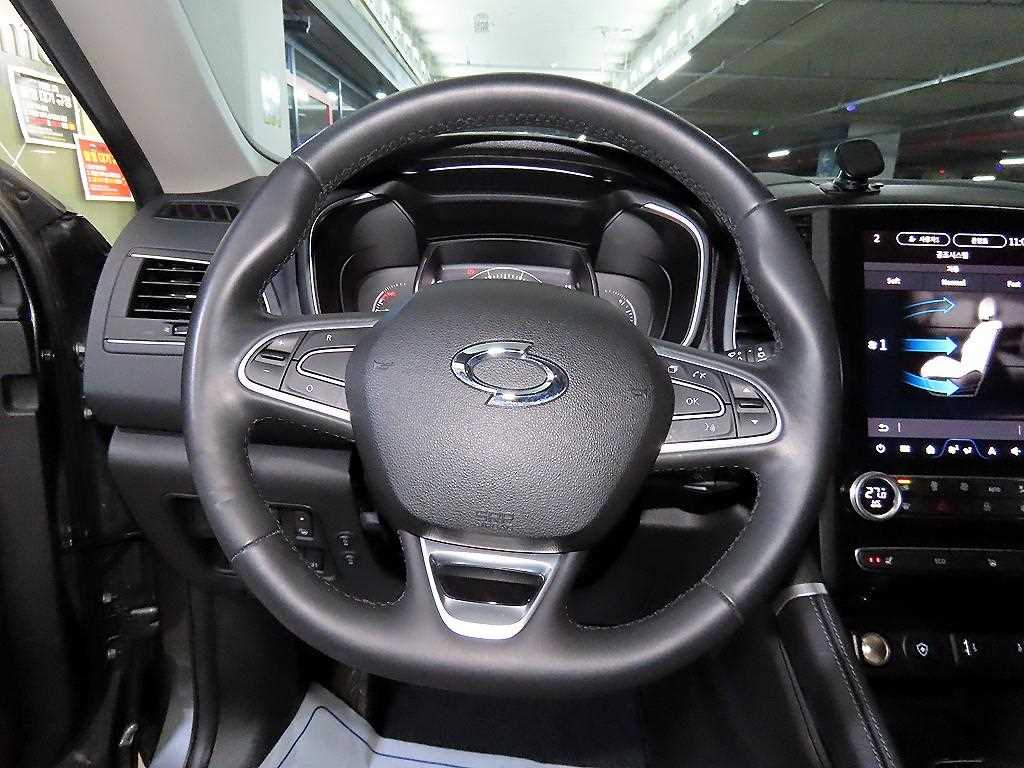 SAMSUNG QM6 - Vista 8