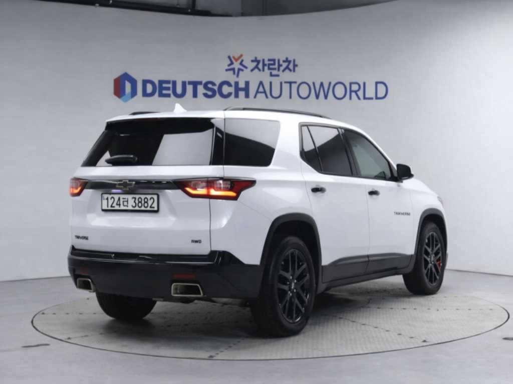 Chevrolet Travers - Vista 2