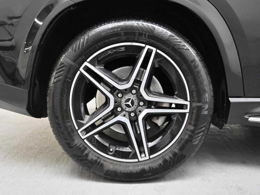 Mercedes Benz GLE Class - Vista 5