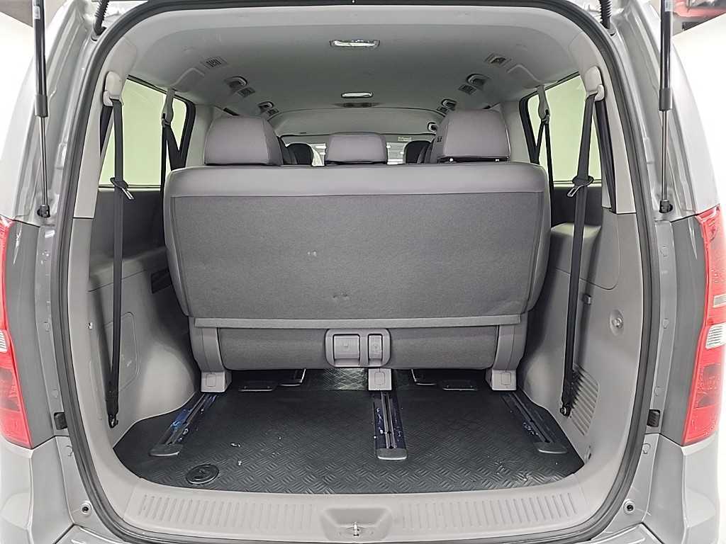HYUNDAI Starex 2021 Plateado - Importación desde Corea - HF Imports Iquique - Foto 18