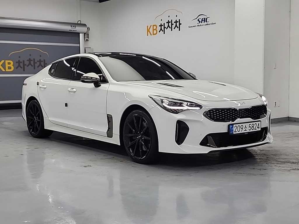 KIA Stinger - Vista 4