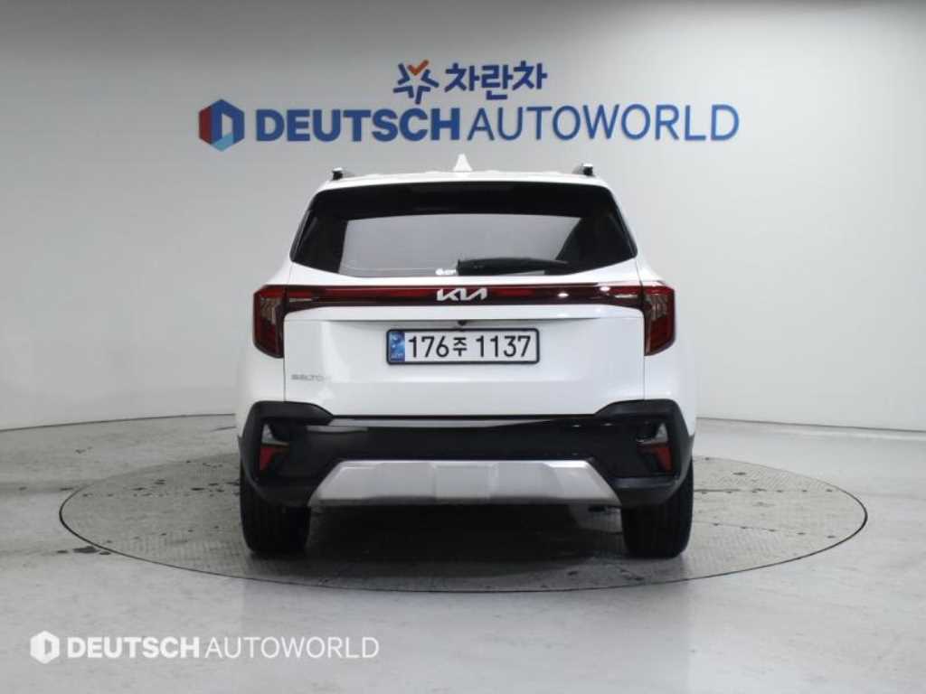 KIA Seltos - Vista 4