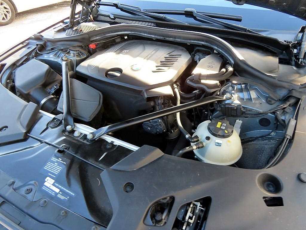 BMW 5 Series 2018 Gris - Importación desde Corea - HF Imports Iquique - Foto 19