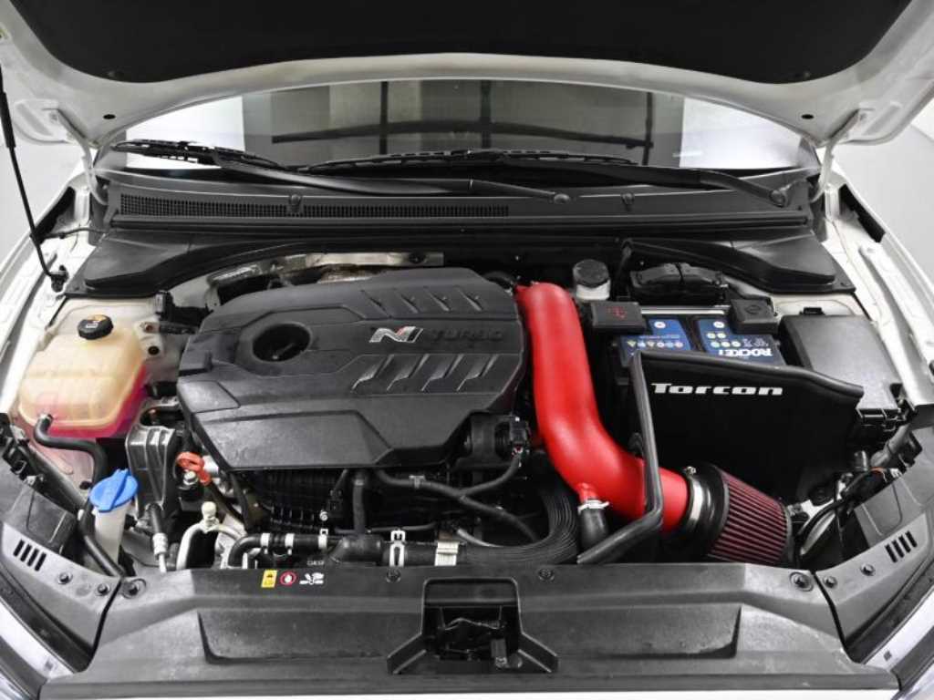 HYUNDAI Veloster - Vista 6