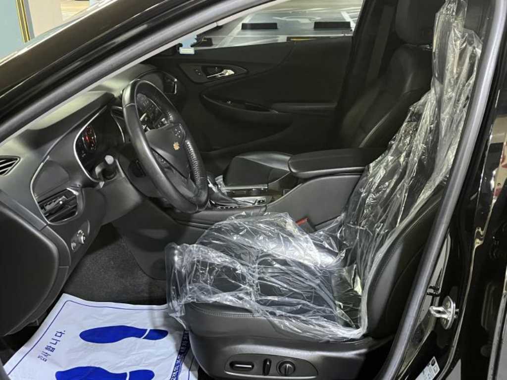 Chevrolet Malibu - Vista 6