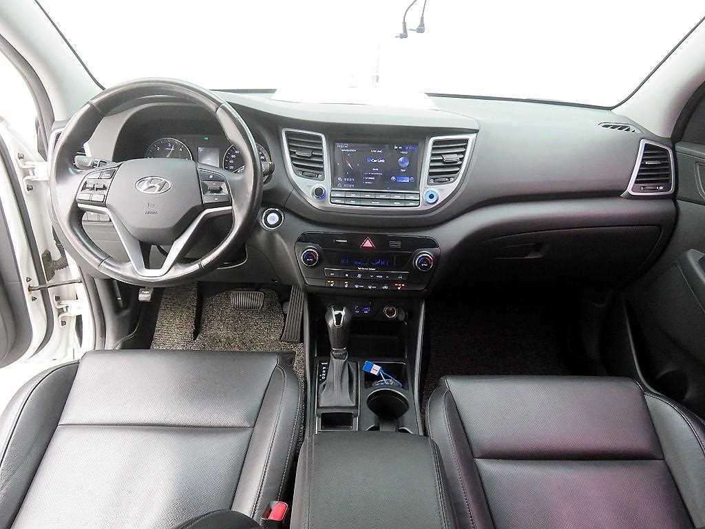 HYUNDAI Tucson - Vista 8