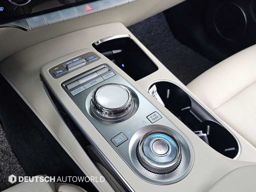 Genesis GV70 - Vista 9