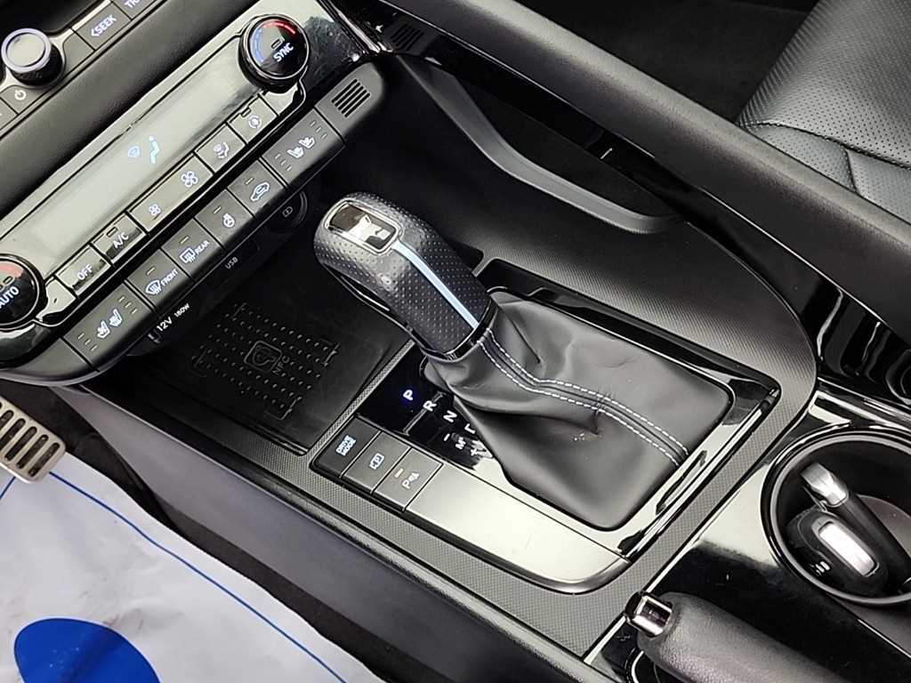 HYUNDAI Avante - Vista 8