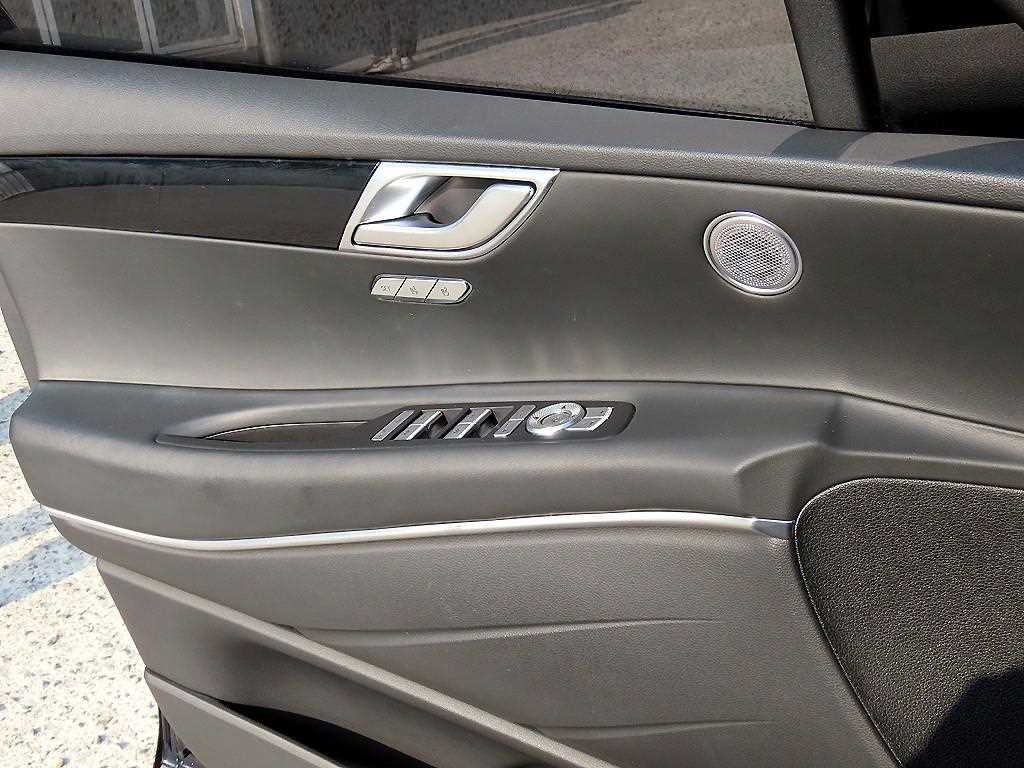 Genesis GV80 - Vista 11